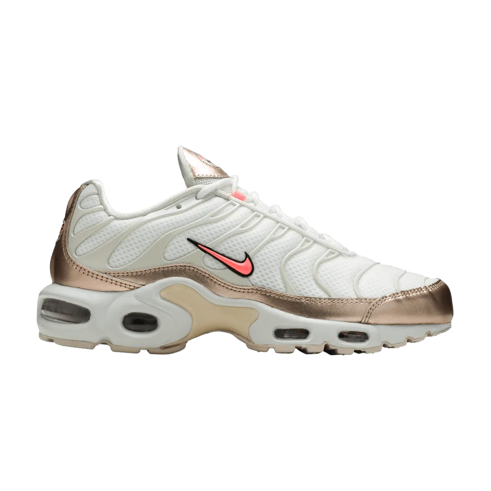 Krossovki-Nike-Wmns-Air-Max-Plus-Light-Orewood-Brown