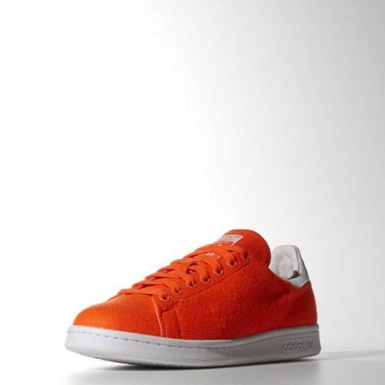 Кроссовки Pharrell Williams x adidas Stan Smith 'Solar Orange'