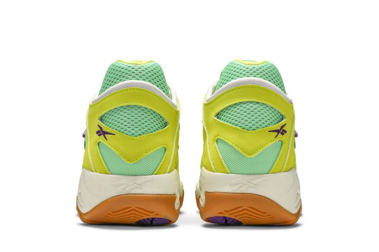 pump-court-hero-yellow-fv7901_05
