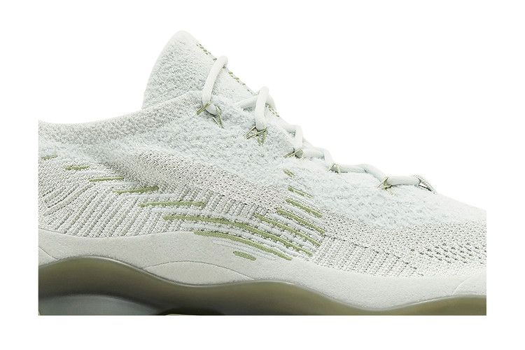 Кроссовки Nike Air Max Scorpion Flyknit 'Light Silver Bronzine'