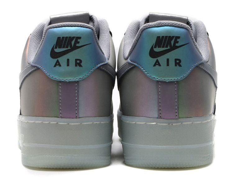 air-force-1-07-lv8-iridescent-718152-019_01