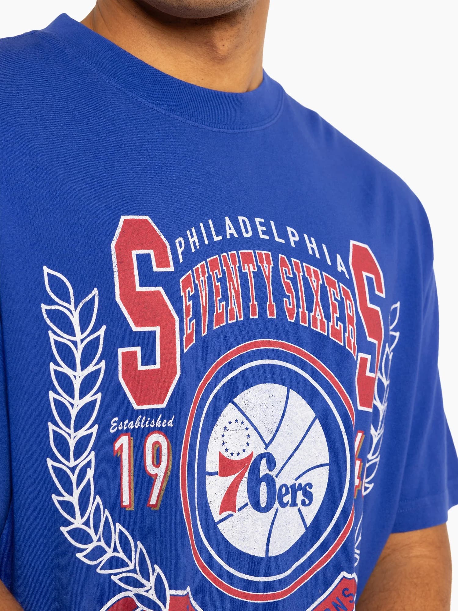 Футболка Mitchell & Ness Philadelphia 76ers Vintage Arch T-Shirt