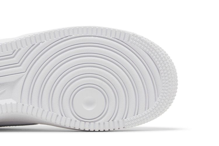 air-force-1-le-gs-triple-white-fv5951-111_04