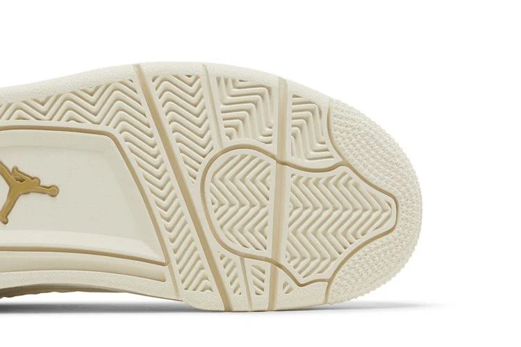 Кроссовки Wmns Air Jordan 4 Retro 'Metallic Gold'