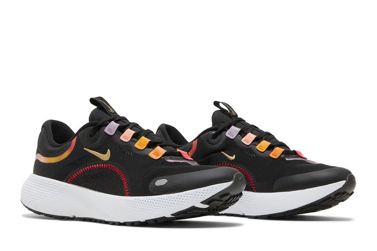 wmns-react-escape-run-black-magma-orange-dq5035-010_07