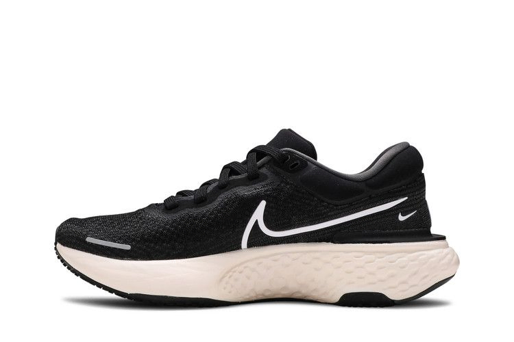 Кроссовки Nike Wmns ZoomX Invincible Run Flyknit 'Black White'