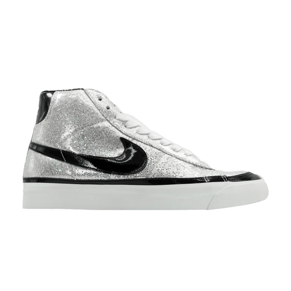 Krossovki-X-Girl-x-Bearbrick-x-Nike-Wmns-Blazer-Mid-09-Premium-Metallic-Silver