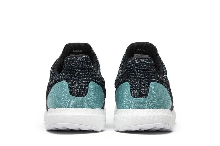 Krossovki-Parley-x-adidas-UltraBoost-4.0-5
