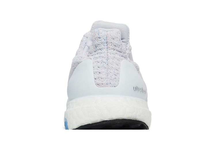 wmns-ultraboost-5-0-dna-white-dash-grey-gx4106_06