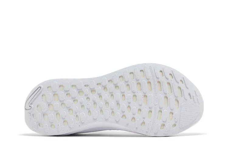Krossovki-Nike-ReactX-Infinity-Run-4-Triple-White-3