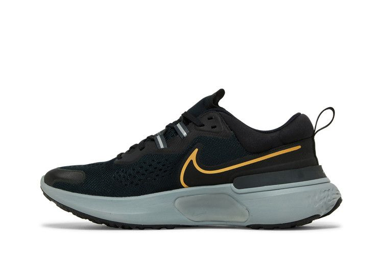 Кроссовки Nike React Miler 2 'Black Metallic Gold'