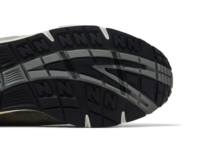 Кроссовки Kith x New Balance 991v1 Made in UK 'Vetiver'