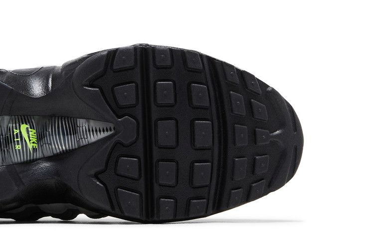 Кроссовки Nike Air Max 95 GS 'Black Volt' 2024