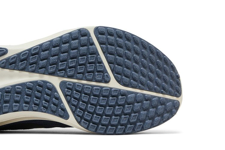 Кроссовки Nike Vomero 17 'Ashen Slate'