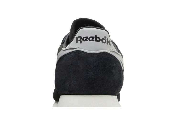 Кроссовки Reebok Classic Leather GTX 'Core Black'