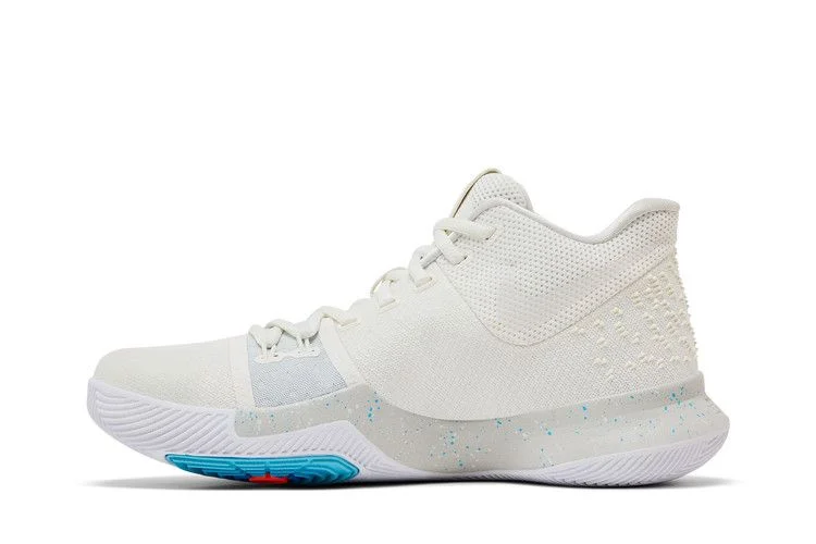Krossovki-Nike-Kyrie-3-Ivory-2
