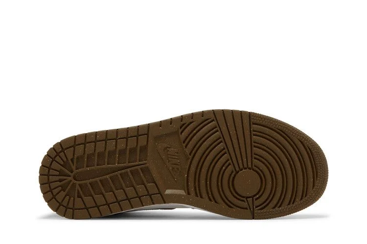 Кроссовки Wmns Air Jordan 1 Mid SE 'Olive Toe'