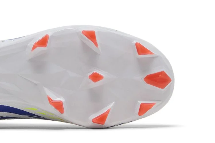Krossovki-Adidas-Predator-Edge.3-FG-Al-Rihla-Pack-White-4