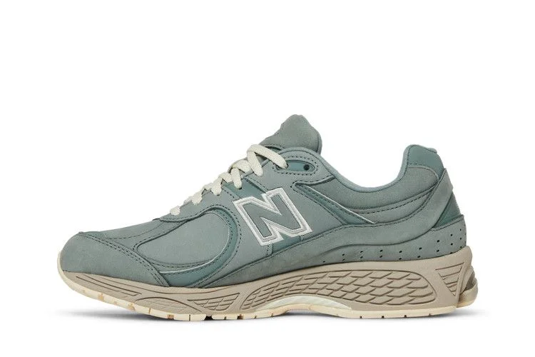 Кроссовки Kith x New Balance 2002R 'Pistachio'