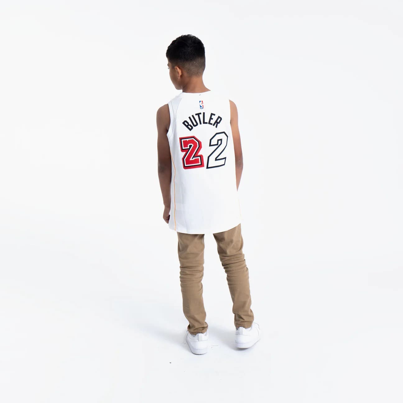 2022-23-Miami-Heat-Jimmy-Butler-22-Youth-Swingman-City-Edition-White-Jersey-4
