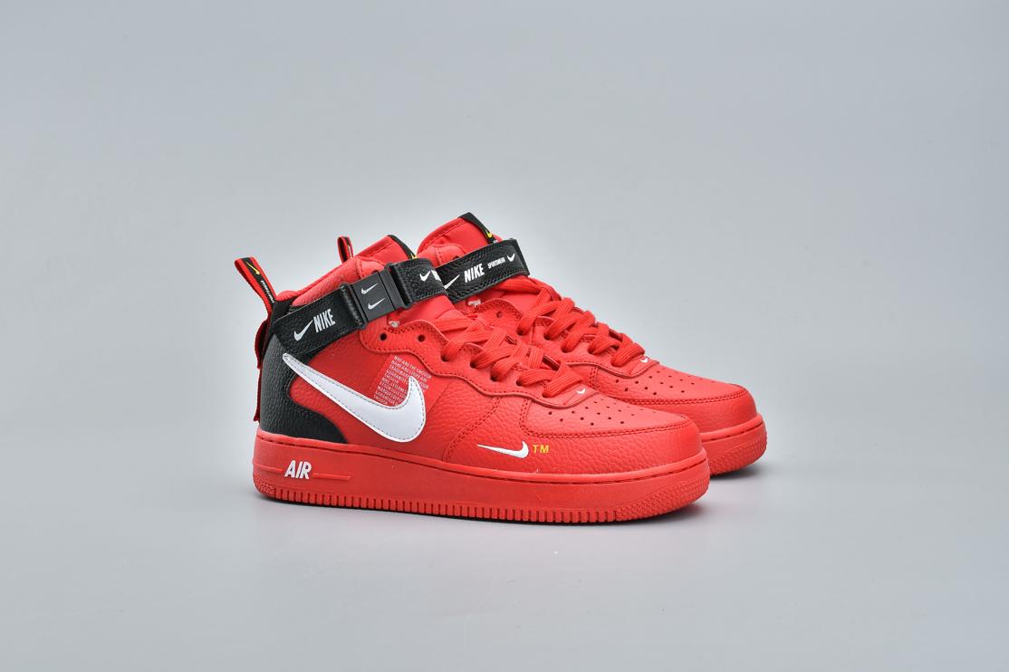 Nike-Air-Force-1-Mid-Utility-University-Red-7