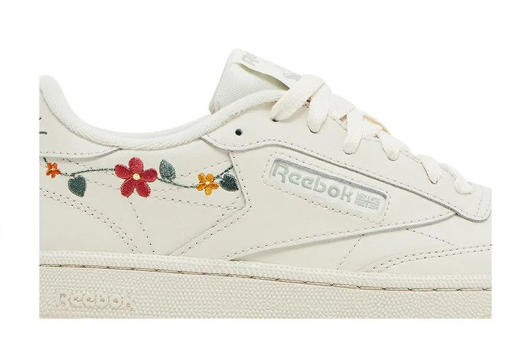 Кроссовки Reebok Wmns Club C 85 'Embroidered Floral - Bone Vintage Green'