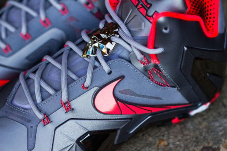 Кроссовки Nike LeBron 11 Elite 'Team'