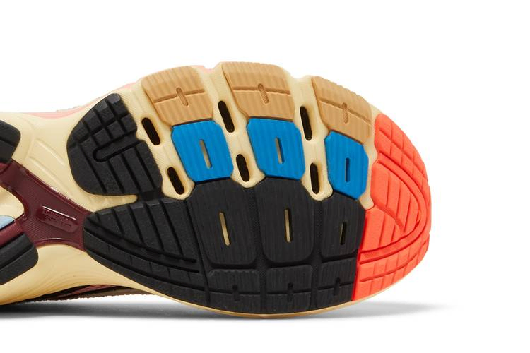 Кроссовки Sean Wotherspoon x adidas Orketro 'Unapologetic 2000s'