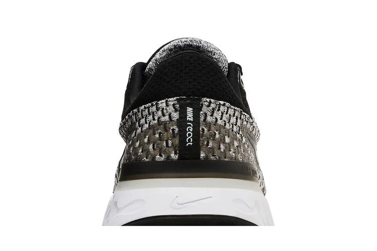 Кроссовки Nike Wmns React Infinity Run Flyknit 3 'Black Dark Smoke Grey'