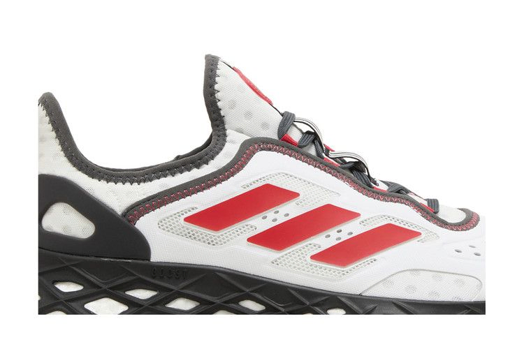 web-boost-white-red-carbon-hq6993_01