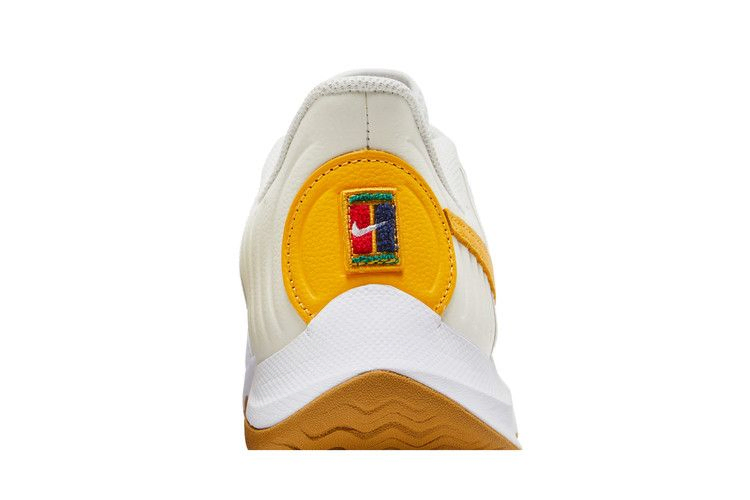 Кроссовки NikeCourt Air Zoom GP Turbo 'Summit White University Gold'