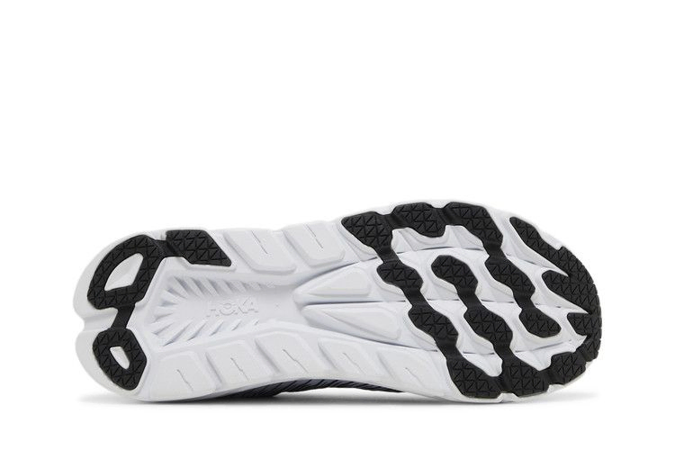 rincon-3-black-white-1119395-bwht_03