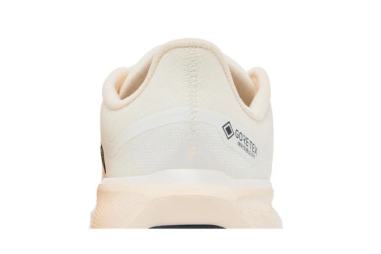 Krossovki-Nike-Wmns-Air-Zoom-Pegasus-41-GORE-TEX-Guava-Ice-6