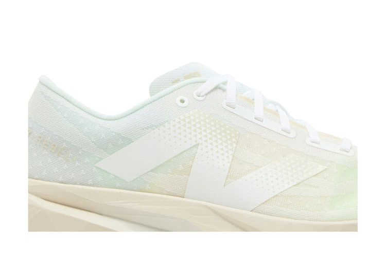 fuelcell-rebel-v4-white-linen-mfcxlj4_01