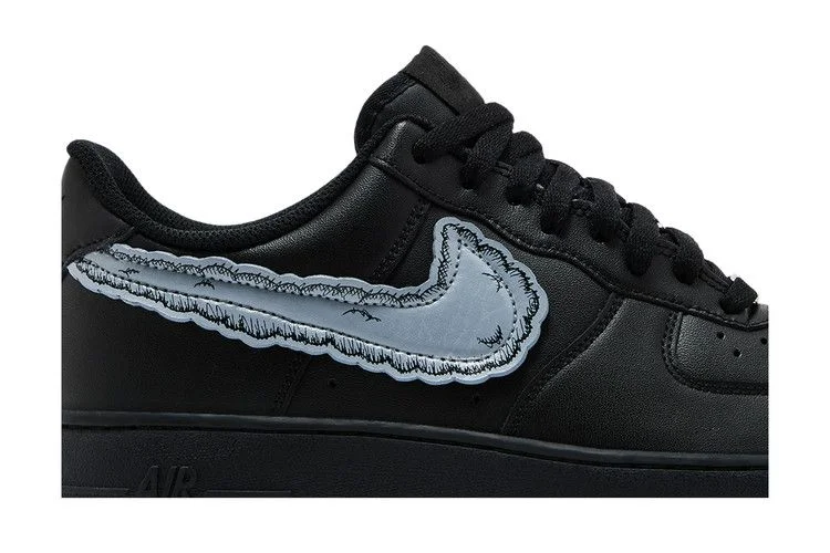 Кроссовки KAWS x Sky High Farm Workwear x Nike Air Force 1 'Black'