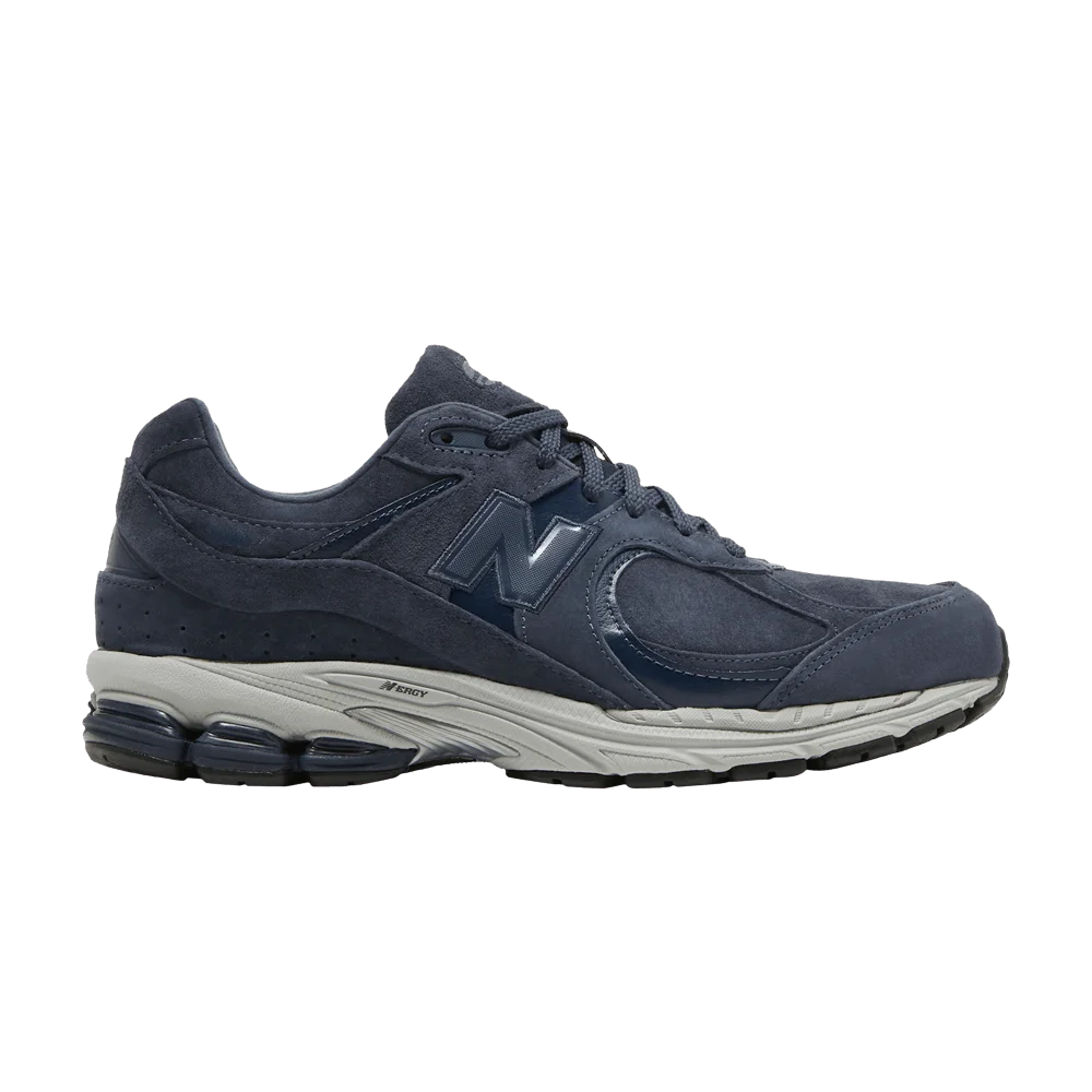 Krossovki-New-Balance-2002R-Navy