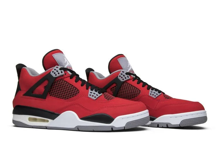 Krossovki-Air-Jordan-4-Retro-Toro-Bravo-2013-7