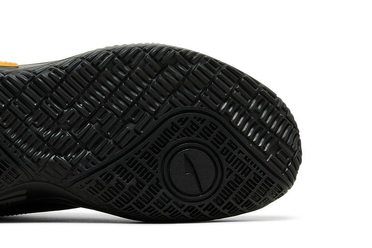 court-rider-pop-black-vibrant-orange-376107-03_04
