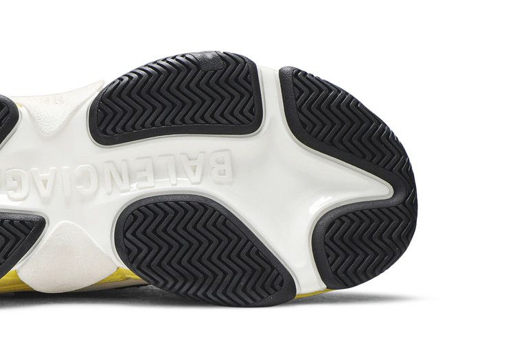 Кроссовки Balenciaga Triple S Sneaker 'Black Yellow'