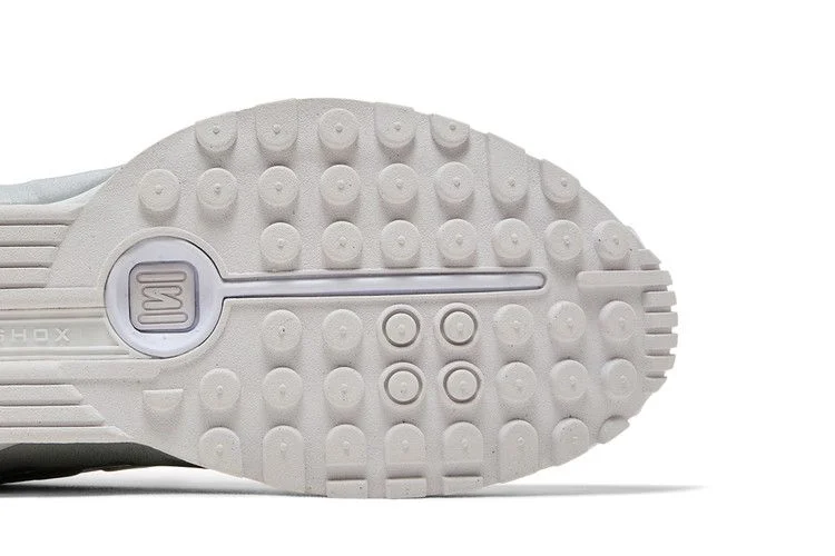 Кроссовки Nike Shox R4 'White Metallic Silver' 2024