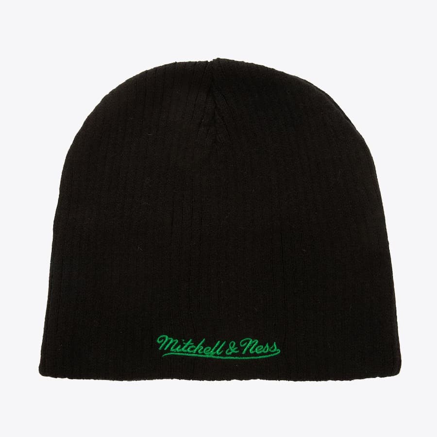 Шапка Mitchell & Ness Black Boston Celtics Hardwood Classics Varsity Patch Knit Beanie