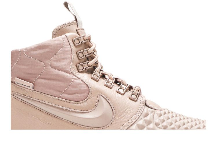 Nike Wmns Lunar Force 1 Duckboot 'Particle Pink'