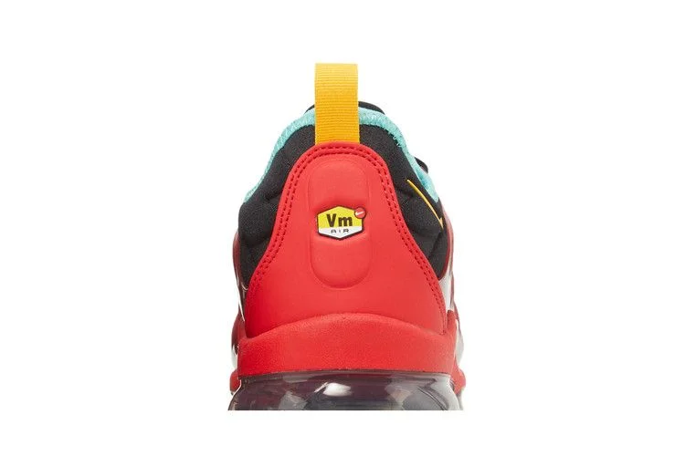 Кроссовки Nike Air VaporMax Plus 'Stained Glass'