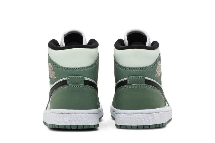 Кроссовки Wmns Air Jordan 1 Mid SE 'Dutch Green'