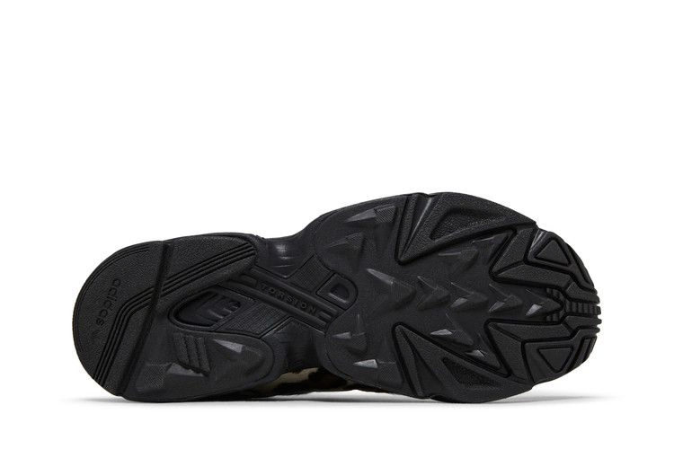 yung-1-leopard-eg8726_03