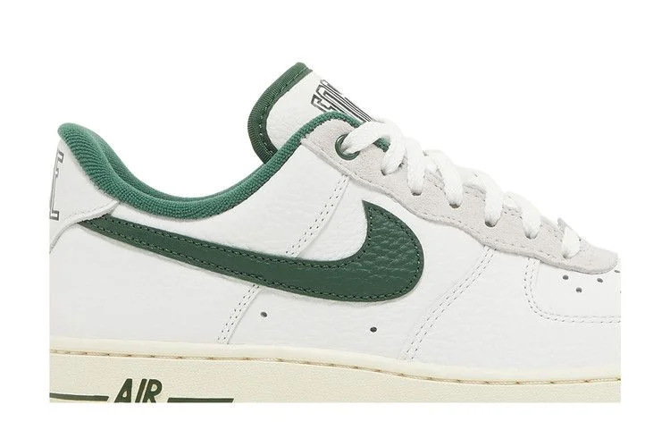 Krossovki-Nike-Wmns-Air-Force-1-07-LX-Command-Force-Gorge-Green-1