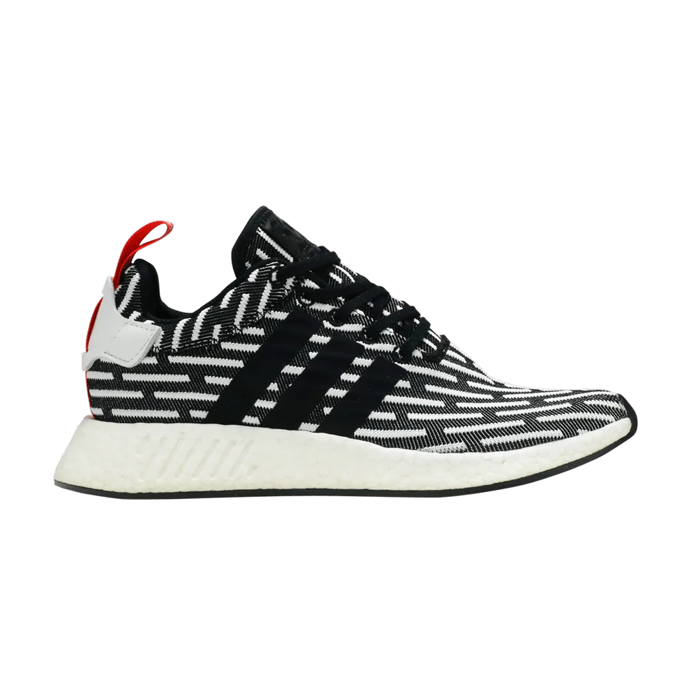 Krossovki-adidas-NMD_R2-PK-Core-Black-Stripe