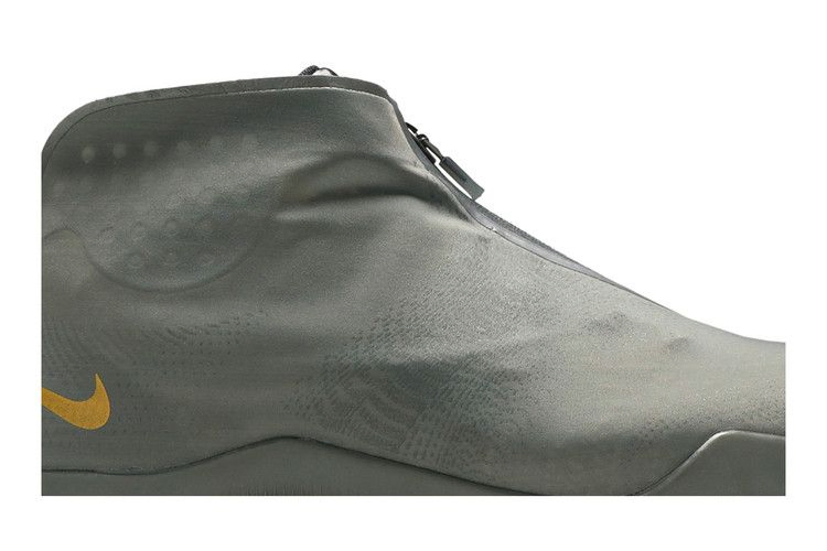 kobe-11-alt-880463-079_01