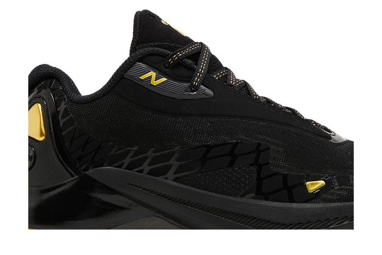 kawhi-4-black-gold-bbklswg4_01