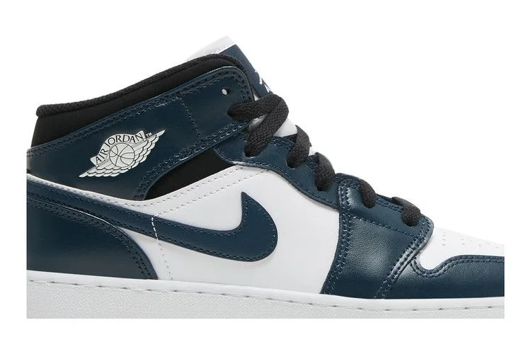 Кроссовки Air Jordan 1 Mid GS 'Armory Navy'